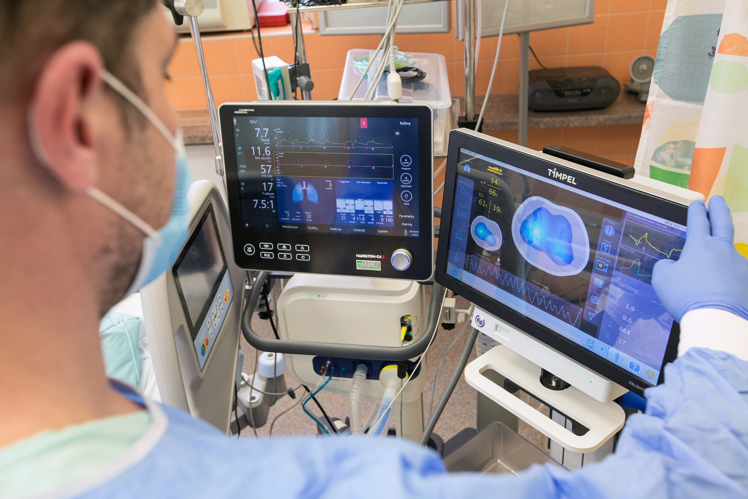 critical care ICU EIT